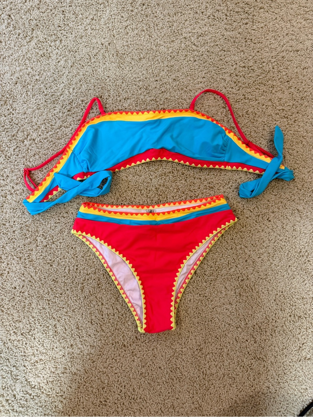 Women’s Popvil Bikini size small